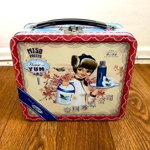 Vintage-looking Chinese-inspired Lunch Box